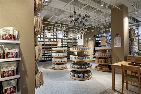muji berlin kudamm flagship store muji