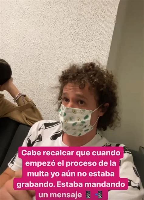 Multan Al Youtuber Luisito Comunica En El AICM Por Usar Su Celular