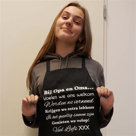 Keukenschort Zwart Met Grappige Tekst Bedrukt Cadeau Sint En Kerst