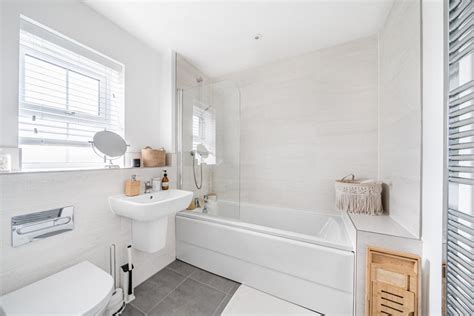 Bedrooms Coach House For Sale In Shepherds Place Shefford