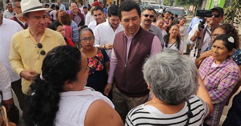 Ejerce alcalde Mario López nueva forma de gobernar en recorrido