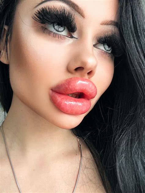 Sex Doll Porn Fetish Videos Long Tongue Big Lips Long Nails