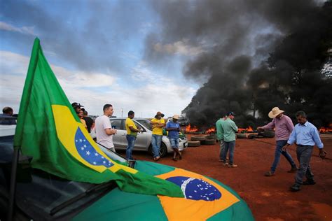 Uno De Los Hijos De Jair Bolsonaro Rompió El Silencio “levantemos La