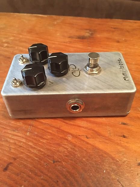 Ptd Paul Trombetta Design Mini Bone Fuzz Pedal Reverb