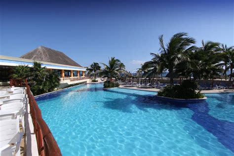 Hotel Swimming Pool in Mexico Stock Image - Image of sunny, summer ...