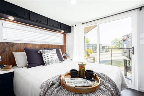 ft park tiny house   absolute beauty    private