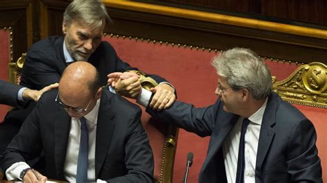 Senato Vota La Fiducia A Gentiloni In Aula La Protesta Dei 20 Milioni