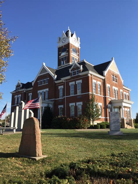 Perry County Courthouse 15 W Sainte Marie St Ste 1 Perryville Mo Mapquest