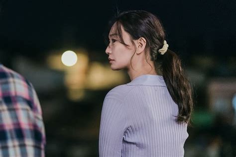 Fakta Menarik Shin Min Ah Pemeran Yoon Hye Jin Dalam Drakor Hometown