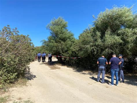 Fotogallery Olbia Esplode Camper In Spiaggia Muore Un Bambino