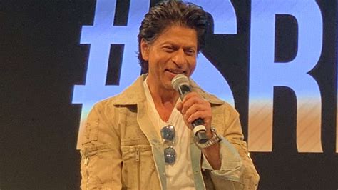 Witty Shah Rukh Khan Has An Epic Reply To Why Are You So Hot Charms