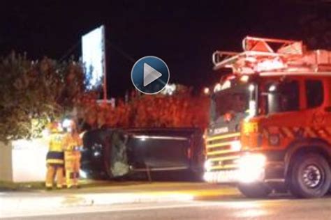 Sunlive Two Vehicle Crash On Pāpāmoa Beach Road The Bays News First