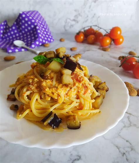 Spaghetti Alla Trapanese Con Melanzane Blog Di Unavitaincucina Spaghetti