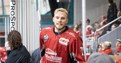 Eisbären Regensburg gewinnen bei den Lausitzer Füchsen