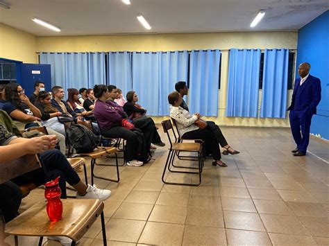 Sindcont Sp Ministra Palestra Para Alunos Do Curso T Cnico De