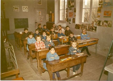 Photo De Classe Cp De 1970 Ecole Primaire Copains Davant