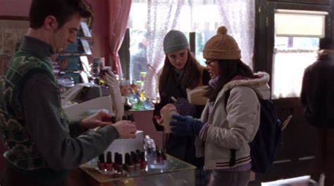 Filming Locations of Chicago and Los Angeles: Gilmore Girls: Season 3 ...