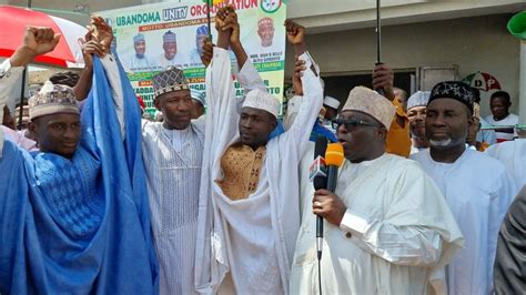 Hundreds Of Apc Members Defect To Pdp In Sokoto Pictures Politics