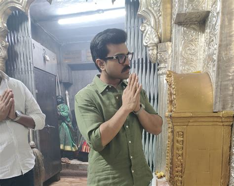 Ram Charan Visits Sri Chamundeshwari Temple In Mysore Seeks Blessings