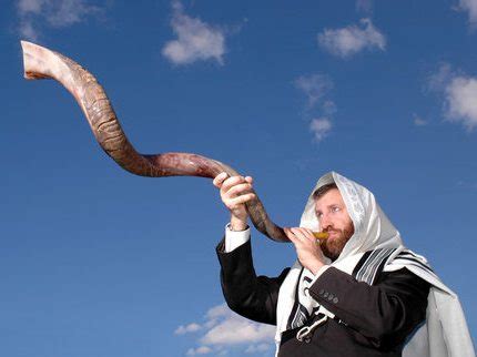 Useful Tips About How To Blow A Shofar