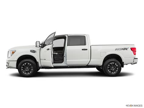 2019 Nissan Titan Xd Price Review Photos And Specs Canada Drivingca