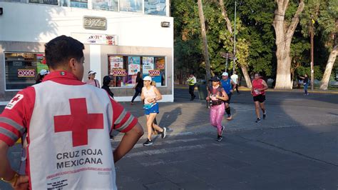 M S De Corredores Participan En Carrera Atl Tica De La Cruz Roja