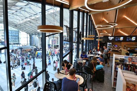 Découvrez en images le Fnac Café inauguré au Relay de la gare du Nord