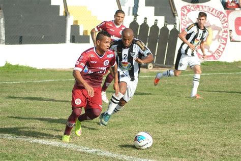 Em Seu Retorno Desportiva Atacante Rael Garante Vit Ria Sobre O