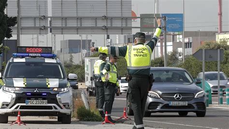 Controles de tráfico la nueva campaña que aumenta los radares La DGT