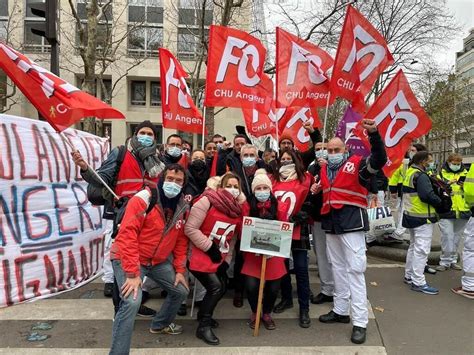 Angers Les Ambulanciers Du Chu Représentés à Paris