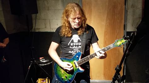 Dave Mustaine teaches Symphony of Destruction in newly unearthed guitar lesson | Guitar World