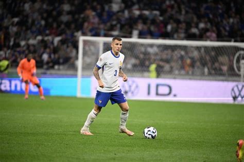 Lucas Digne après la victoire des Bleus contre la Belgique Les