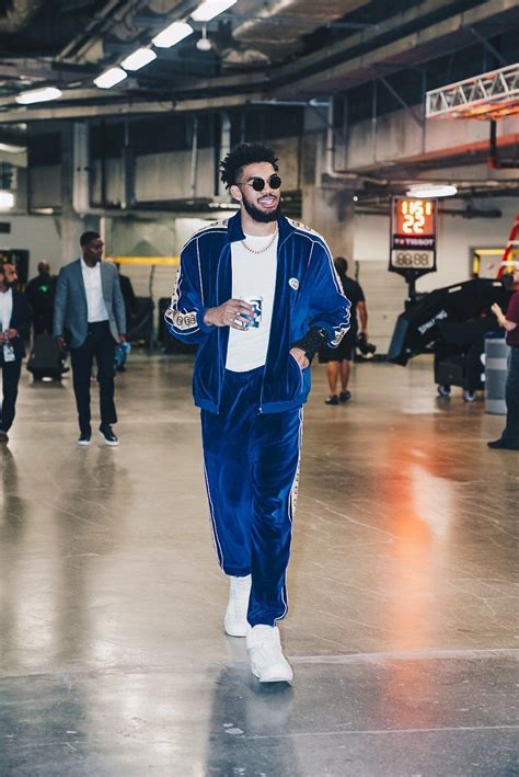 Karl Anthony Towns sporting the Gucci Sweatsuit💯🏀 | Karl anthony, Karl ...