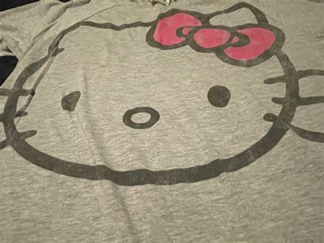 Hello Kitty Sanrio Grey Long Sleeve Shirt Size Medium Gem