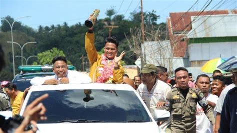 Owan Konser Pulang Kampung Ratusan Warga Boalemo Padati Lapangan Alun