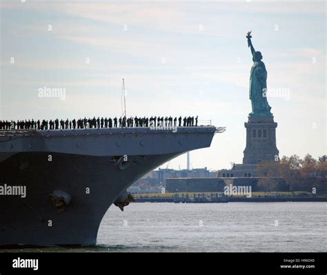 Uss Iwo Jima Immagini E Fotografie Stock Ad Alta Risoluzione Alamy