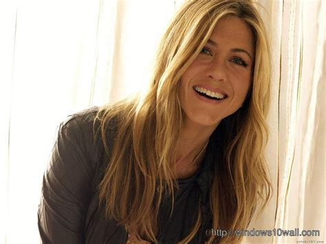 Jennifer Aniston Cute Smile Full HD Wallpaper - windows 10 Wallpapers