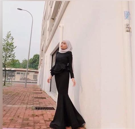 Camellia Empire Carla In Black Women S Fashion Muslimah Fashion Baju