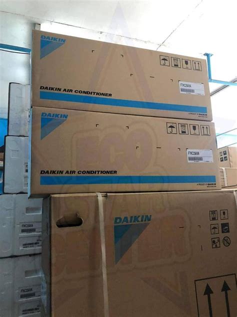 Daikin Split Type Wall Mounted Full Dc Streamer Technology On Carousell