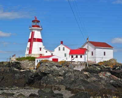 Maine Lighthouses and Beyond: Downeast Lights Pretty Places, Beautiful ...