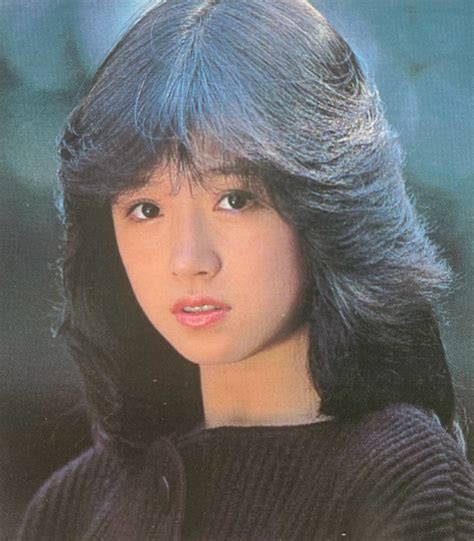 Akina Nakamori中森明菜 Japanese pop culture Pop culture Poses