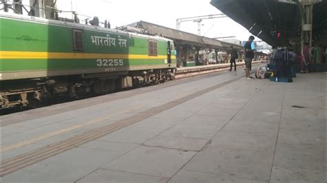 Two Goods Train Crossing Upline And Downline At Same Time Youtube