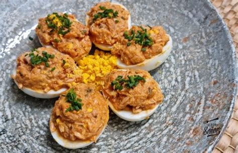 Huevos Rellenos De Atún Una Receta Tradicional Española