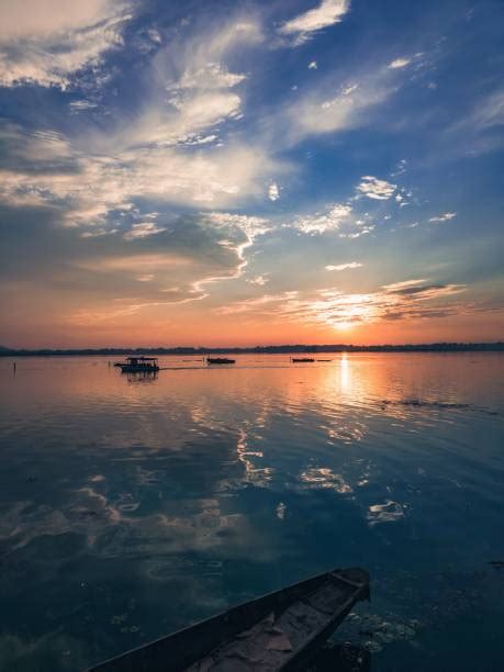 410+ Dal Lake Sunset Stock Photos, Pictures & Royalty-Free Images - iStock