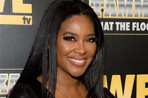 Kenya Moore Is Addressing The Subject Of Infertility Read Her Message Celebrity Insider