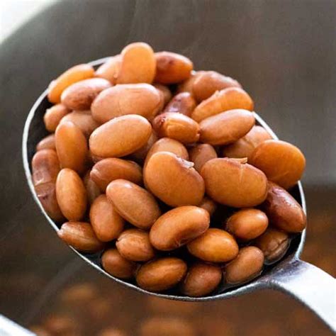 Pinto Beans Nutrition Facts, Health Benefits & Calories