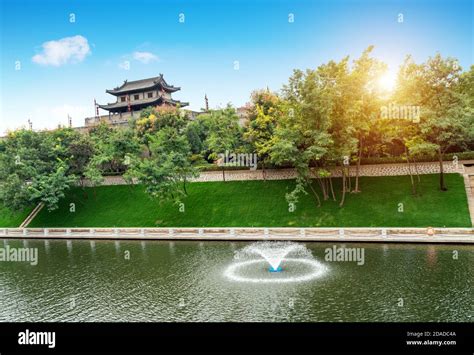 Shaanxi Ancient City Monuments Hi Res Stock Photography And Images Alamy