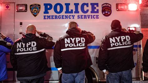 New York City Detective Killed By ‘friendly Fire During Queens Robbery