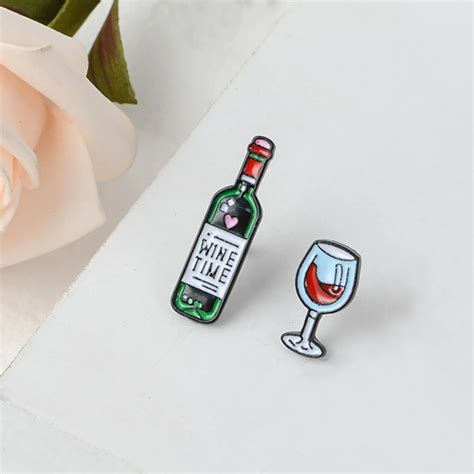 Elegant Bottle Of Redwine Timewine Cup Enamel Brooches Lapel Pins