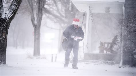 Heavy Snow Wind Target Minnesota 6 10 Inches In Twin Cities Blizzard